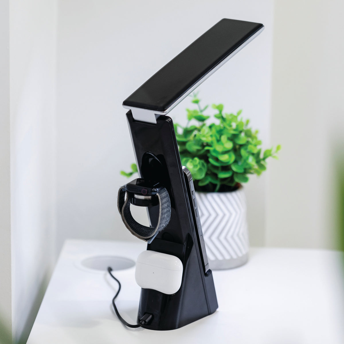 5in1 Lamp & Wrlss Chrg w/ tws